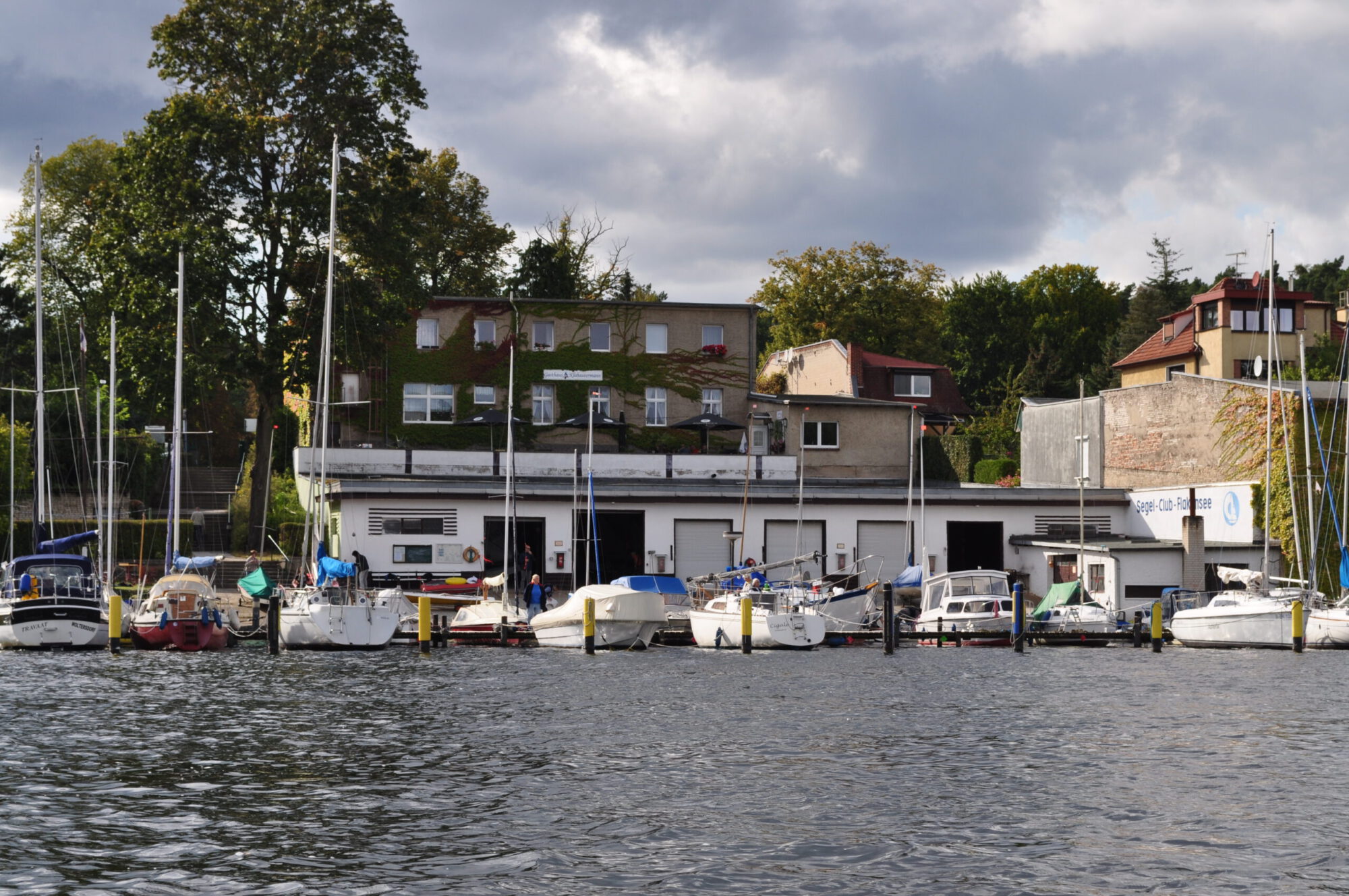 Hafen des Segelclub Flakensee in Woltersdorf bei Erkner